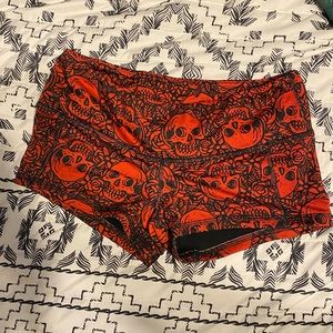 Medium Low rise contour Fleo Shorts